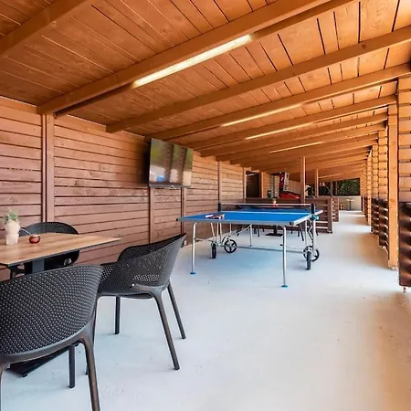 Cozy And Chic Little House With Pool Ivinj - 3