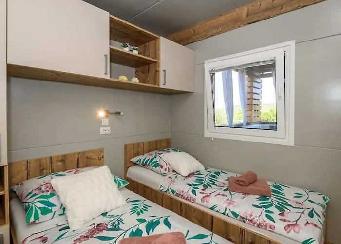 펜션 Cozy And Chic Little House With Pool Ivinj - 3 *