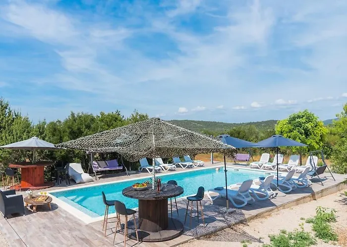 펜션 Cozy And Chic Little House With Pool Ivinj - 3