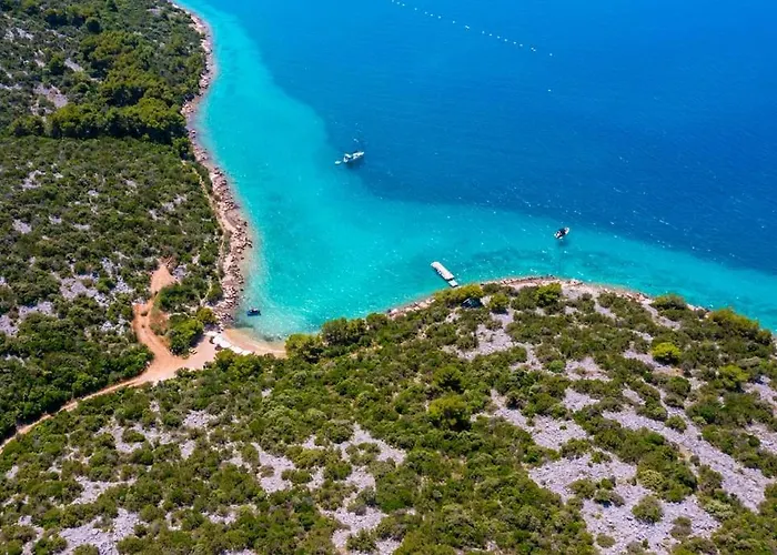 Cozy And Chic Little House With Pool Ivinj - 3