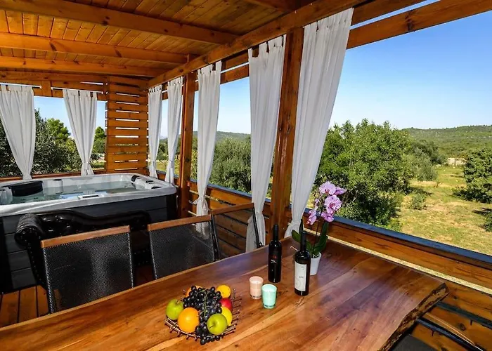 펜션 Cozy And Chic Little House With Pool Ivinj - 3